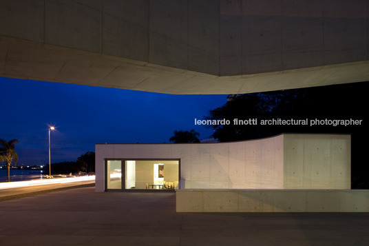 fundação iberê camargo alvaro siza