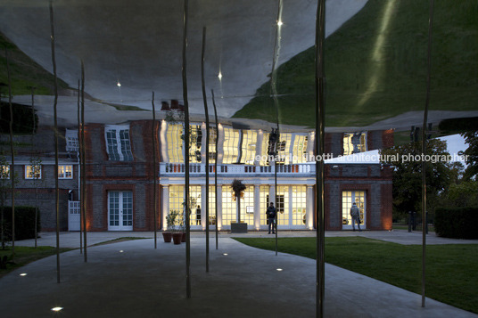 serpentine pavilion 2009 sanaa