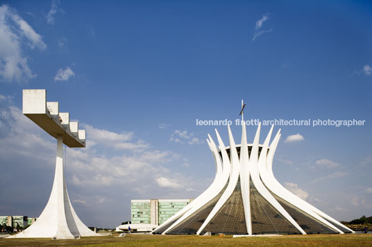 catedral metropolitana oscar niemeyer