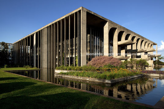 palácio da justiça oscar niemeyer