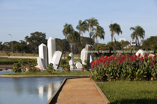 praça dos cristais burle marx