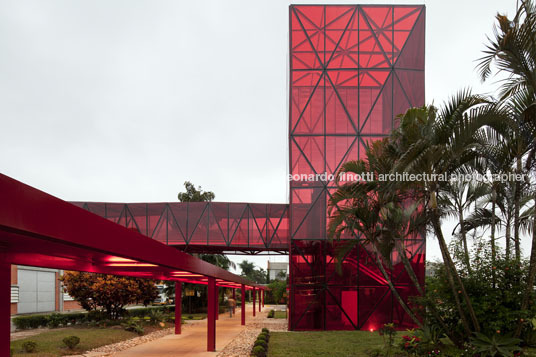 museu do chocolate metro arquitetos