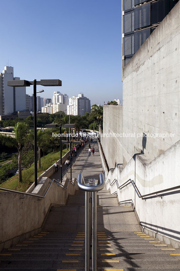 unibes cultural loeb capote