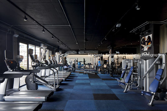 you fitness estudio guerra de rossa arquitectos