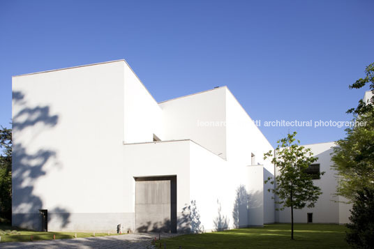 fundação serralves alvaro siza