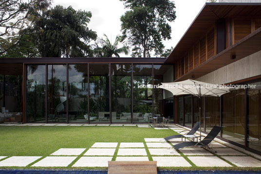 casa db bernardes+jacobsen