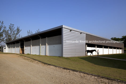 equestrian center - stables bcmf arquitetos