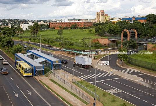 joão naves de Ávila bus corridor modo arquitetura