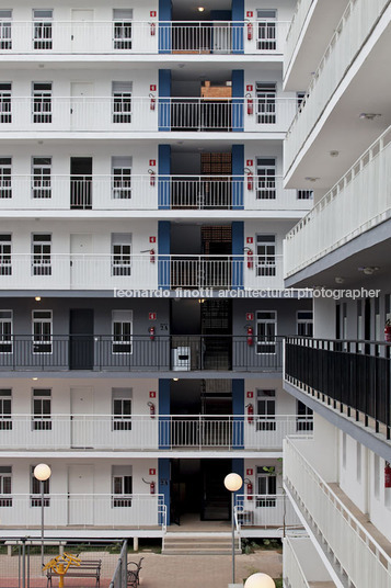 social housing at real parque eduardo colonelli