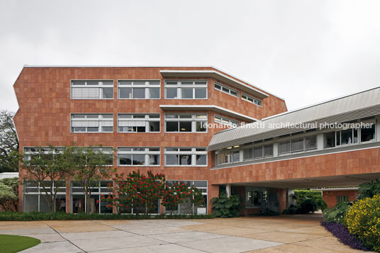 embaixada da alemanha hans scharoun 