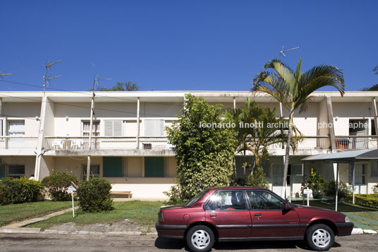 h-10 officers residences at ita oscar niemeyer