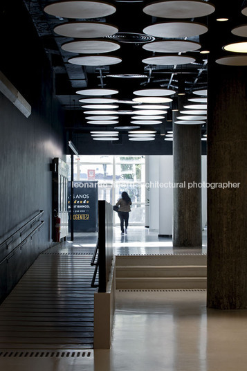 cinema itaú/crystal mall metro arquitetos