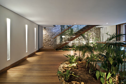 casa fw - são pedro bernardes+jacobsen