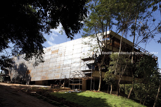 galeria miguel rio branco - inhotim arquitetos associados