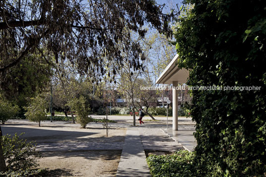 san joaquín campus chapel at universidad católica teodoro fernández 