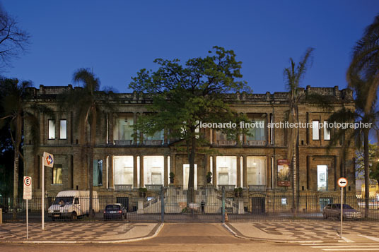 pinacoteca do estado paulo mendes da rocha