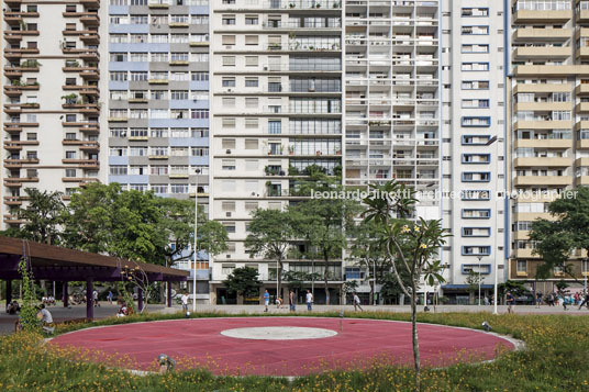 são paulo downtown several authors