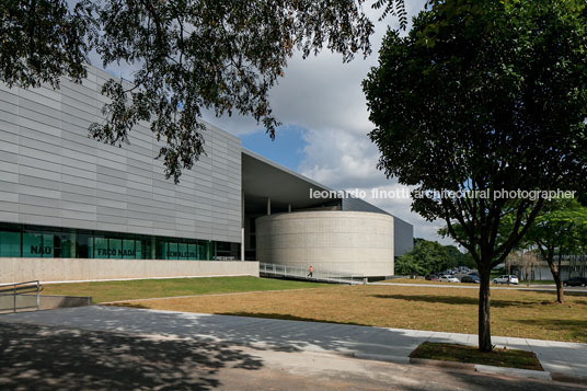 biblioteca brasiliana usp rodrigo mindlin loeb