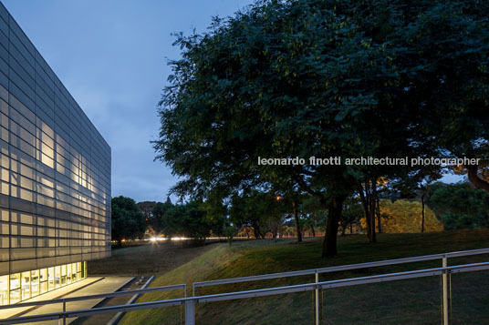 biblioteca brasiliana usp rodrigo mindlin loeb