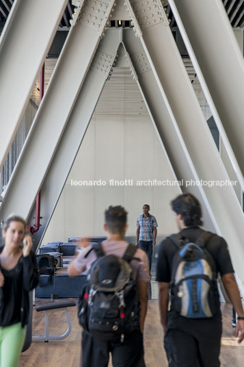 body tech - iguatemi isay weinfeld