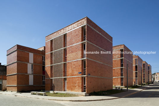 jardim vicentina social housing vigliecca & associados