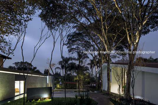 art pavilion metro arquitetos