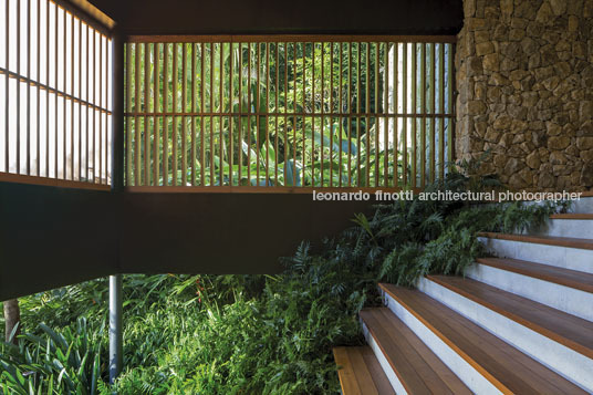 casa delta - são pedro bernardes arquitetura