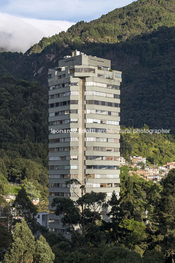 bogotá snapshots several architects