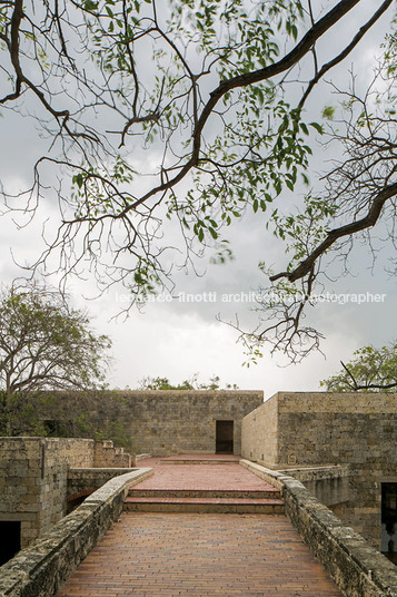 casa de huéspedes ilustres  rogelio salmona