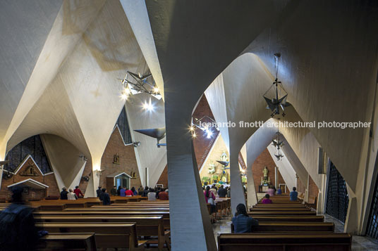 iglesia de la virgen medalla milagrosa felix candela