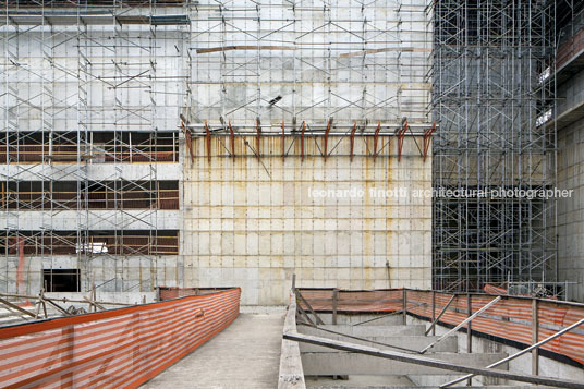 cais das artes paulo mendes da rocha