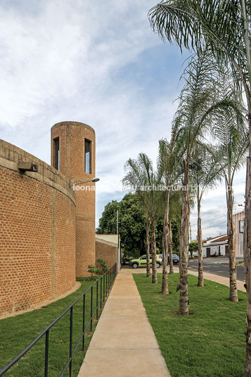 igreja espirito santo do cerrado lina bo bardi