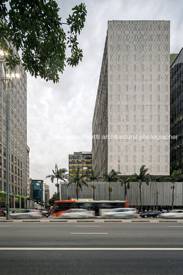 paulista ave several authors