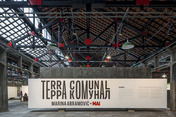 marina abramović: terra comunal - sesc pompeia