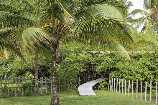 casa jca bernardes arquitetura