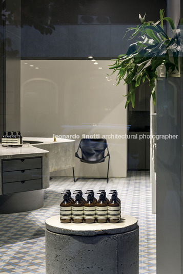 aesop oscar freire paulo mendes da rocha
