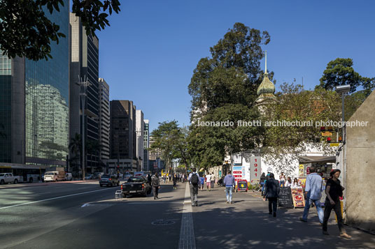 paulista ave several authors