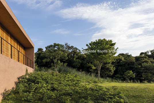 residência dg - quinta da baroneza gui mattos