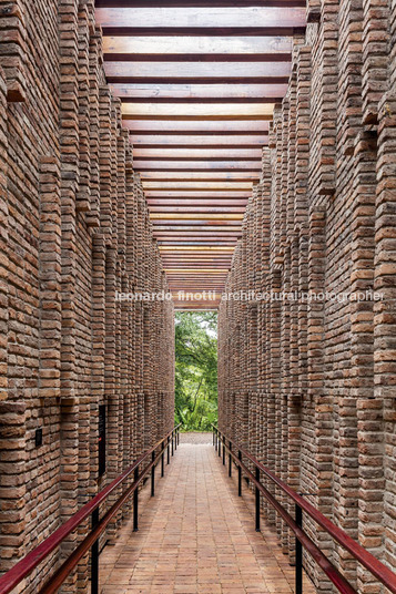 galeria claudia andujar - inhotim arquitetos associados