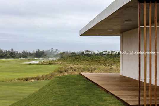 olympic golf course rua arquitetos