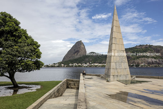 monumento a estácio de sá lucio costa