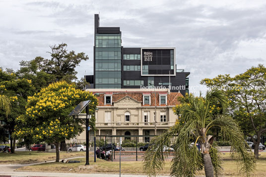 british hospital tres cruces thomas sprechmann