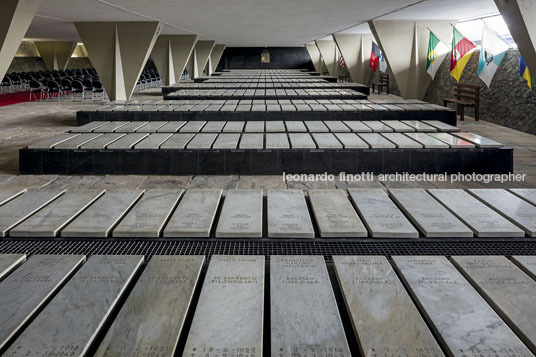 monumento aos mortos da 2 guerra marcos konder neto