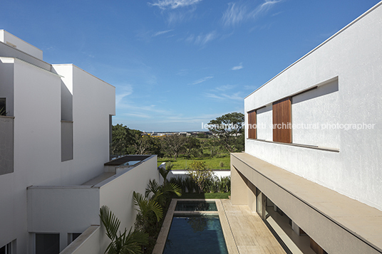 casa olhos dágua aguirre arquitetura