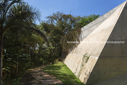 galeria lygia pape - inhotim rizoma arquitetos