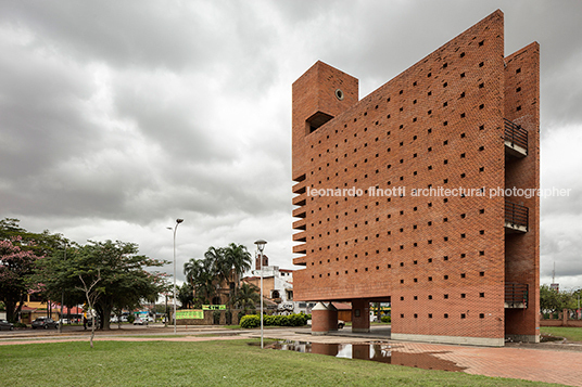 monumento "cumbre de las americas" mario botta