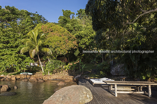 mamanguá bernardes arquitetura