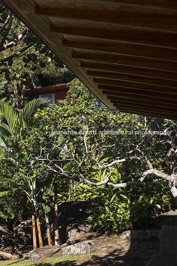 mamanguá bernardes arquitetura