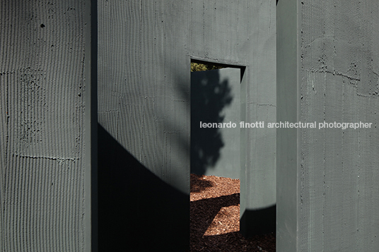 reporting from the front - giardini della biennale 2016 alejandro aravena