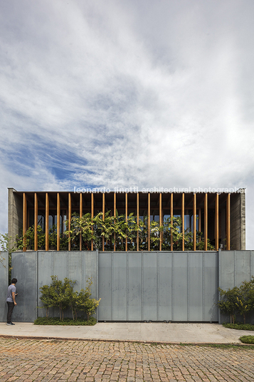 casa poa bernardes arquitetura